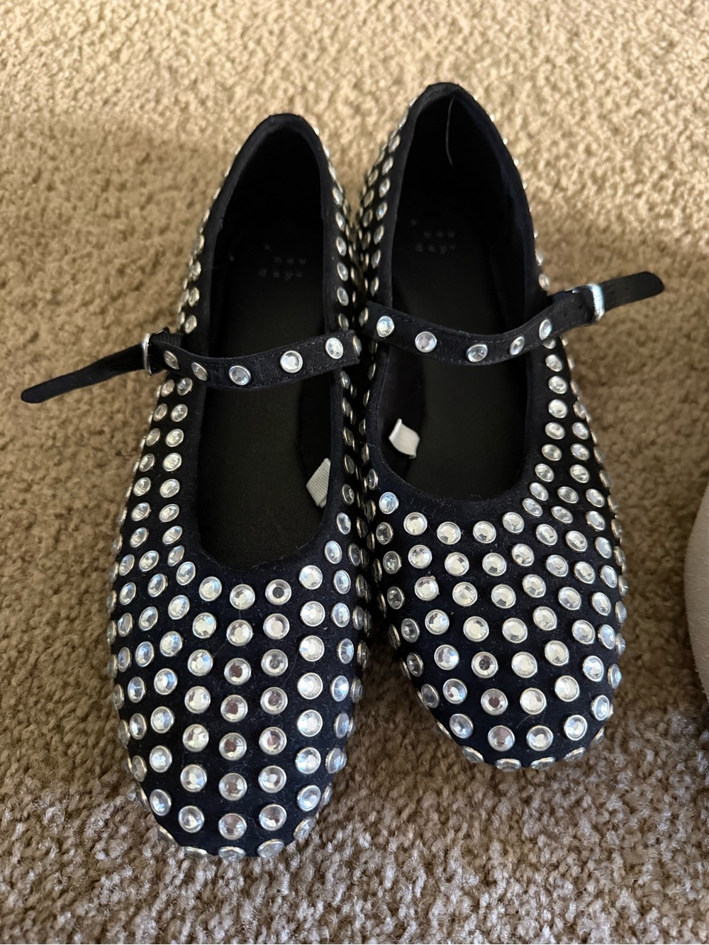 Women’s Issa Rhinestone Flats 🪩 - Picture 2 of 4